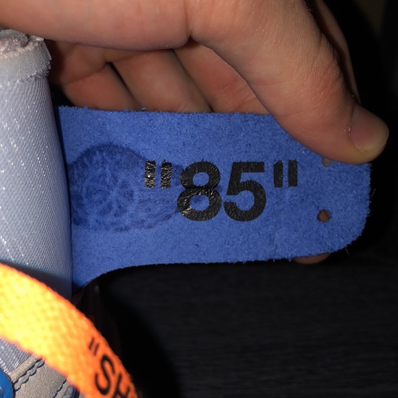 Off-White Jordan 1 UNC - Picture 7 of 16